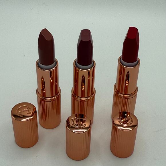 Charlotte Tilbury Iconic Hollywood Lip Trio Mini Lipstick Gift Set 1.5g/0.05 Oz - Picture 2 of 8